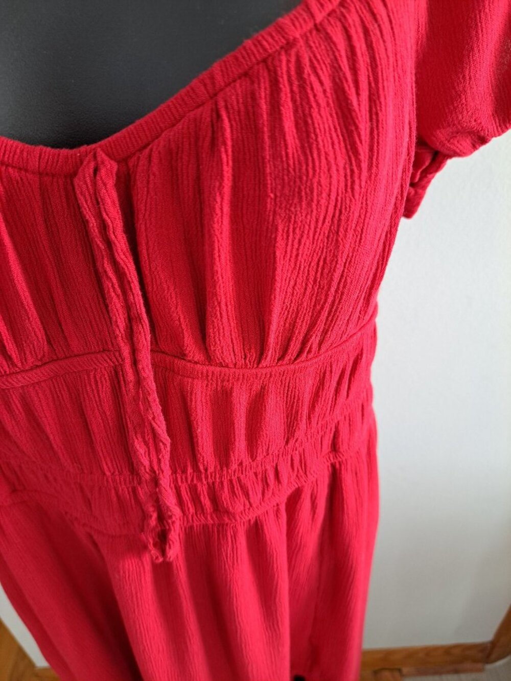 Y2K Hollister Babydoll Red Smocked Midi Dress Milkmaid Puff Sleeve Medium - Picture 3 of 11